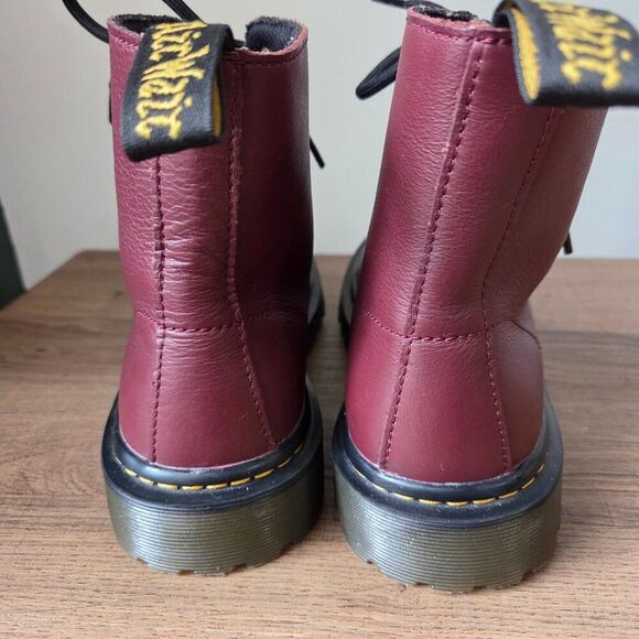 EUC DR MARTENS AIRWAIR MAROON LACE UP BOOTS SIZE US 6 WOMENS - Picture 11 of 16